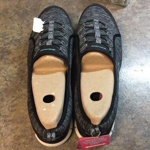 shoe Sketchers  flat shoe wide new